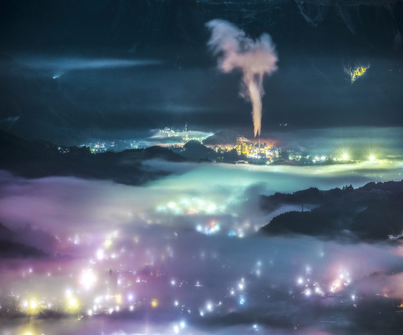 美の山公園 工場夜景と雲海（美の山公園・埼玉県）