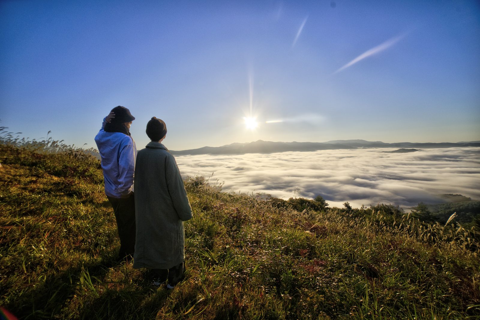 高清水展望台 遠野盆地の雲海と朝日（高清水展望台・岩手県）